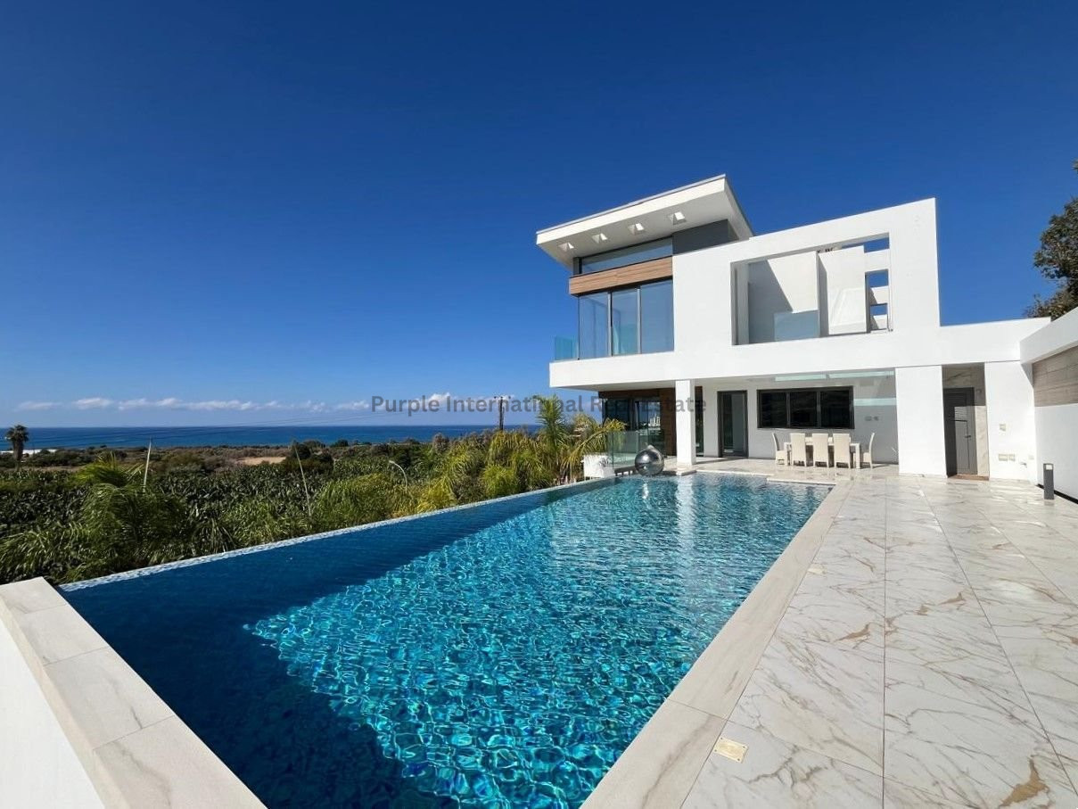 House in Pegeia - view 1