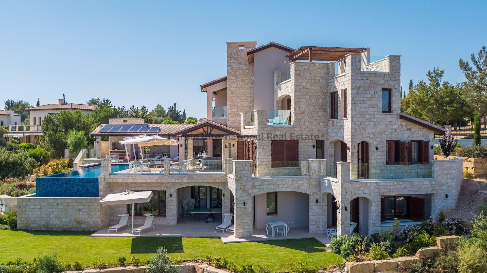 House in Kouklia - view 1