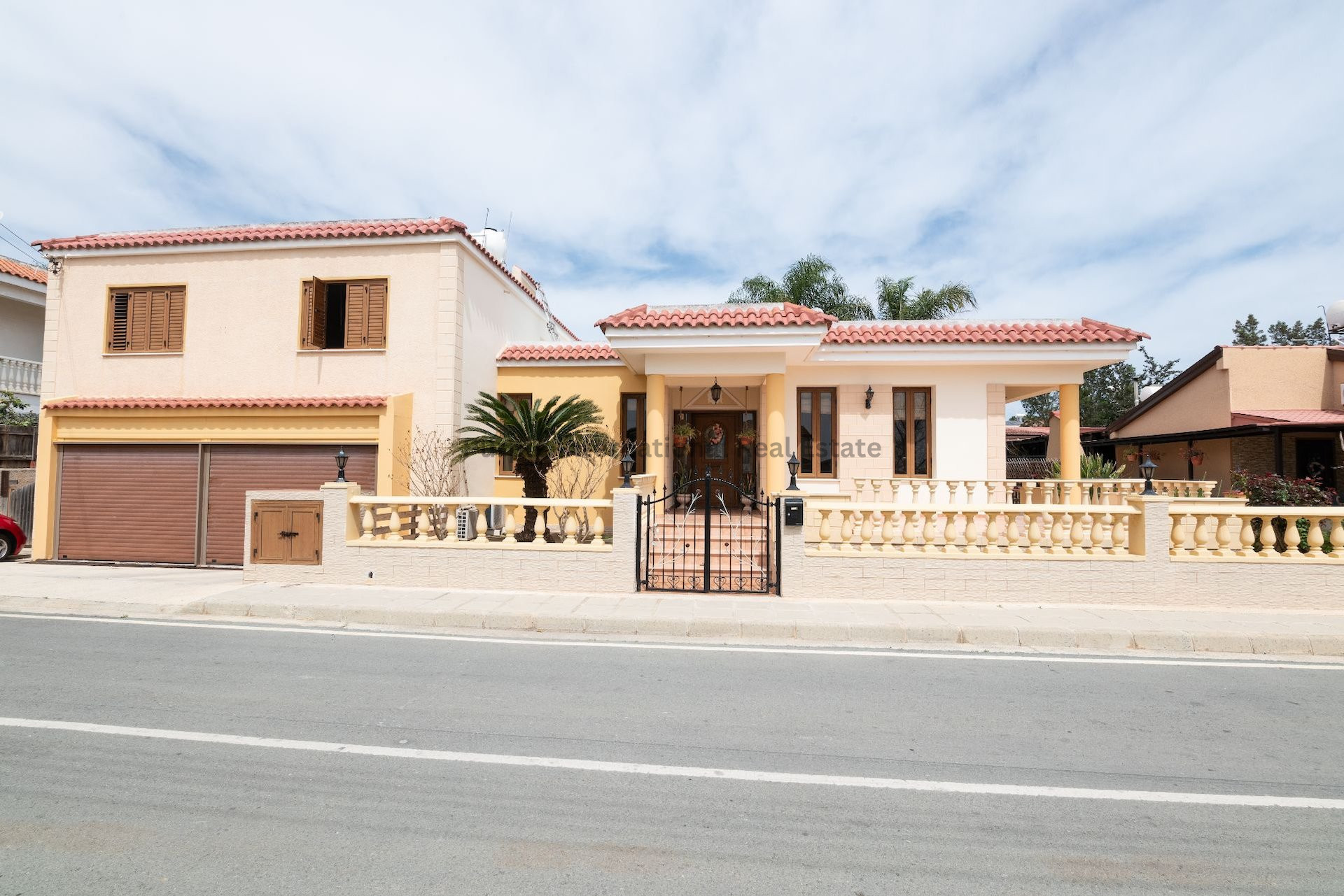 House in Frenaros - view 1
