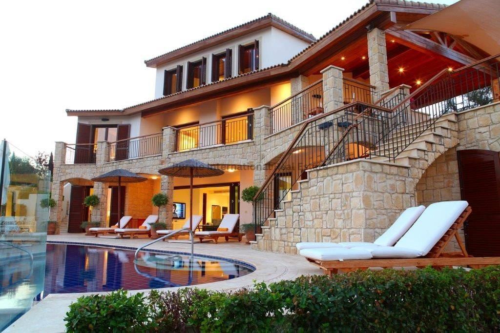 House in Kouklia - view 1