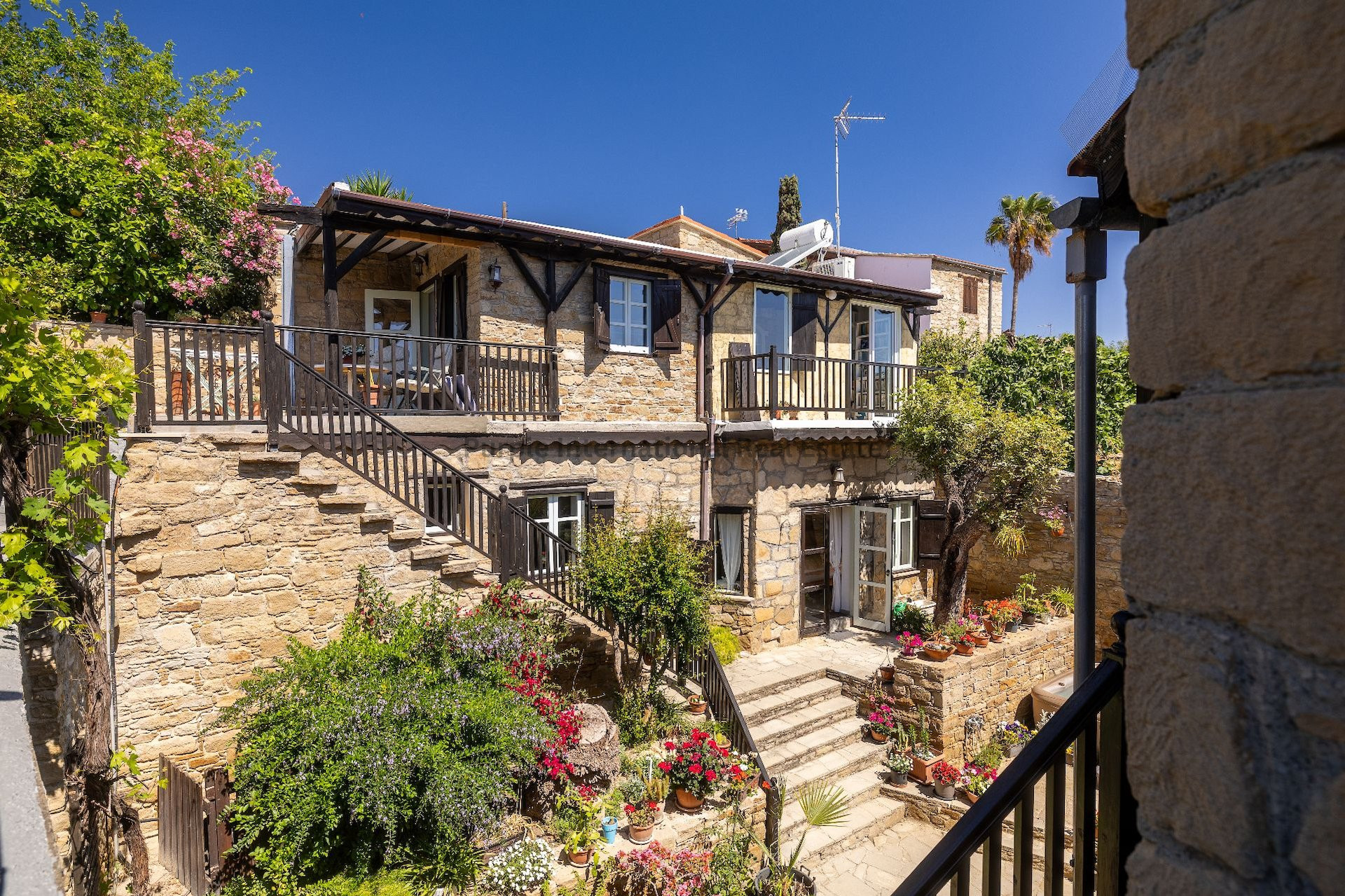 House in Tochni - view 1