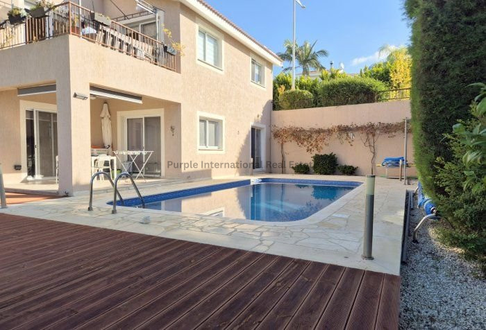 House in Tala - view 1