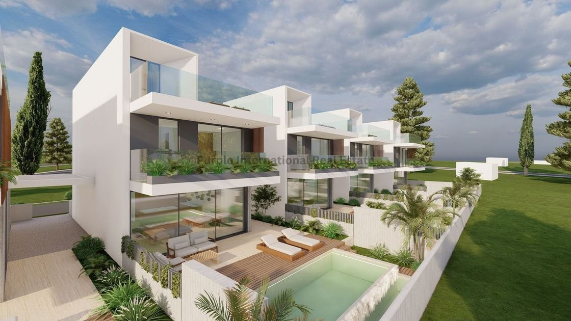 House in Kissonerga - view 1