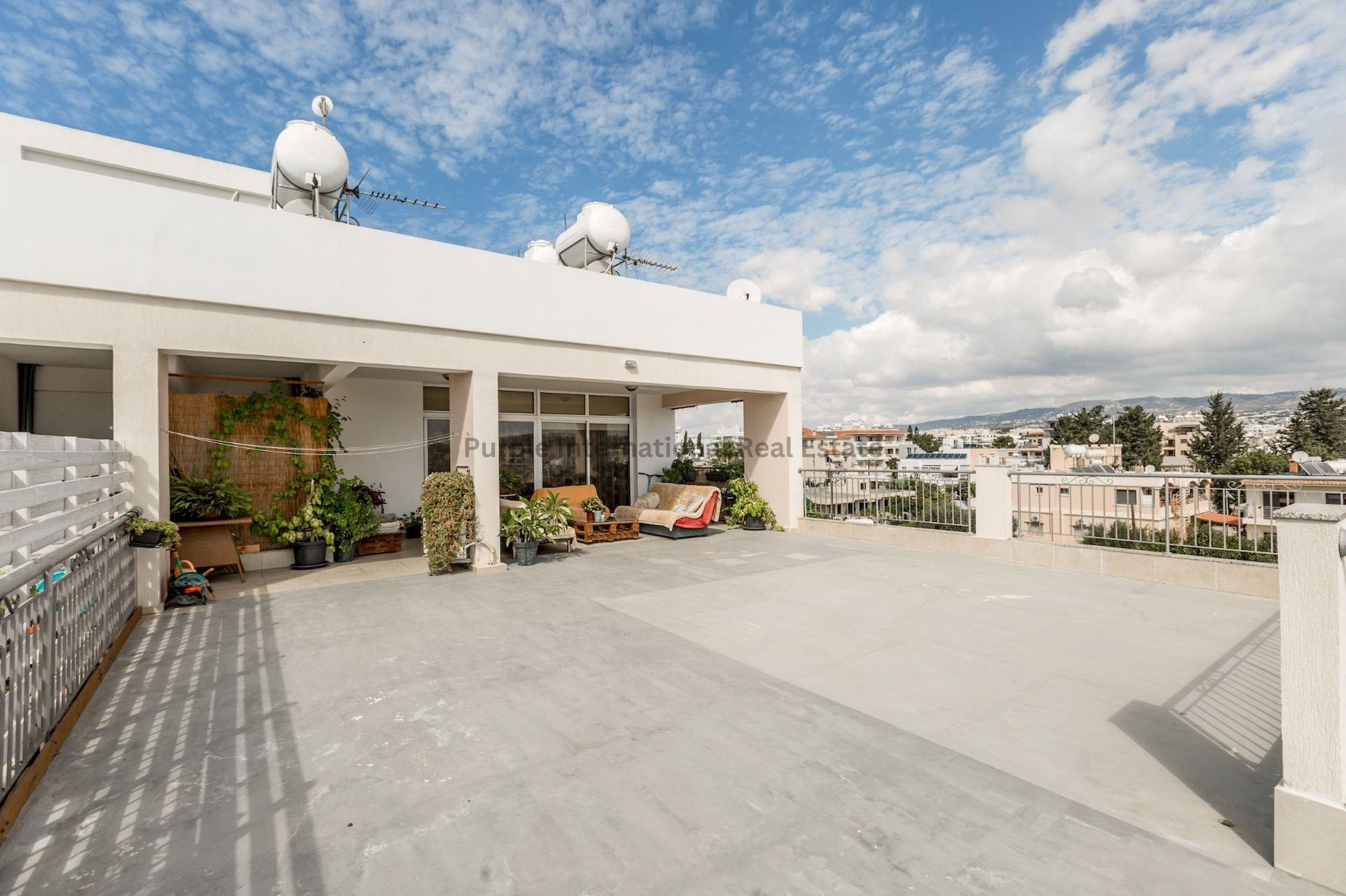 Apartment in Ayios Theodoros - view 1