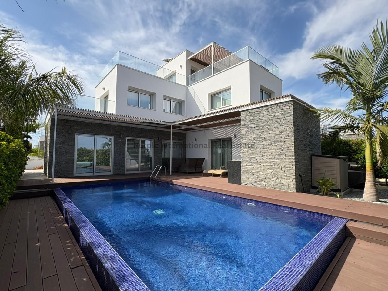 House in Geroskipou - view 1