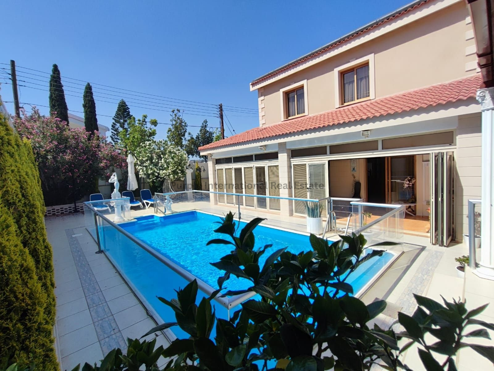 House in Synoikismos Anthoupolis - view 1