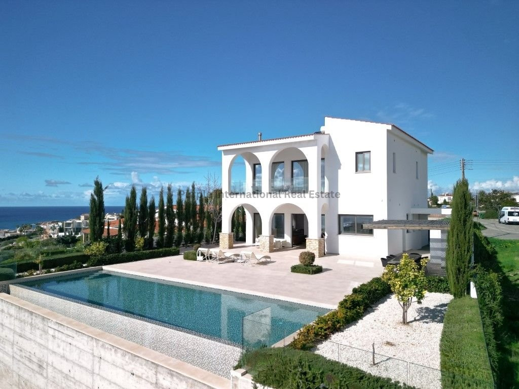 House in Pegeia - view 1