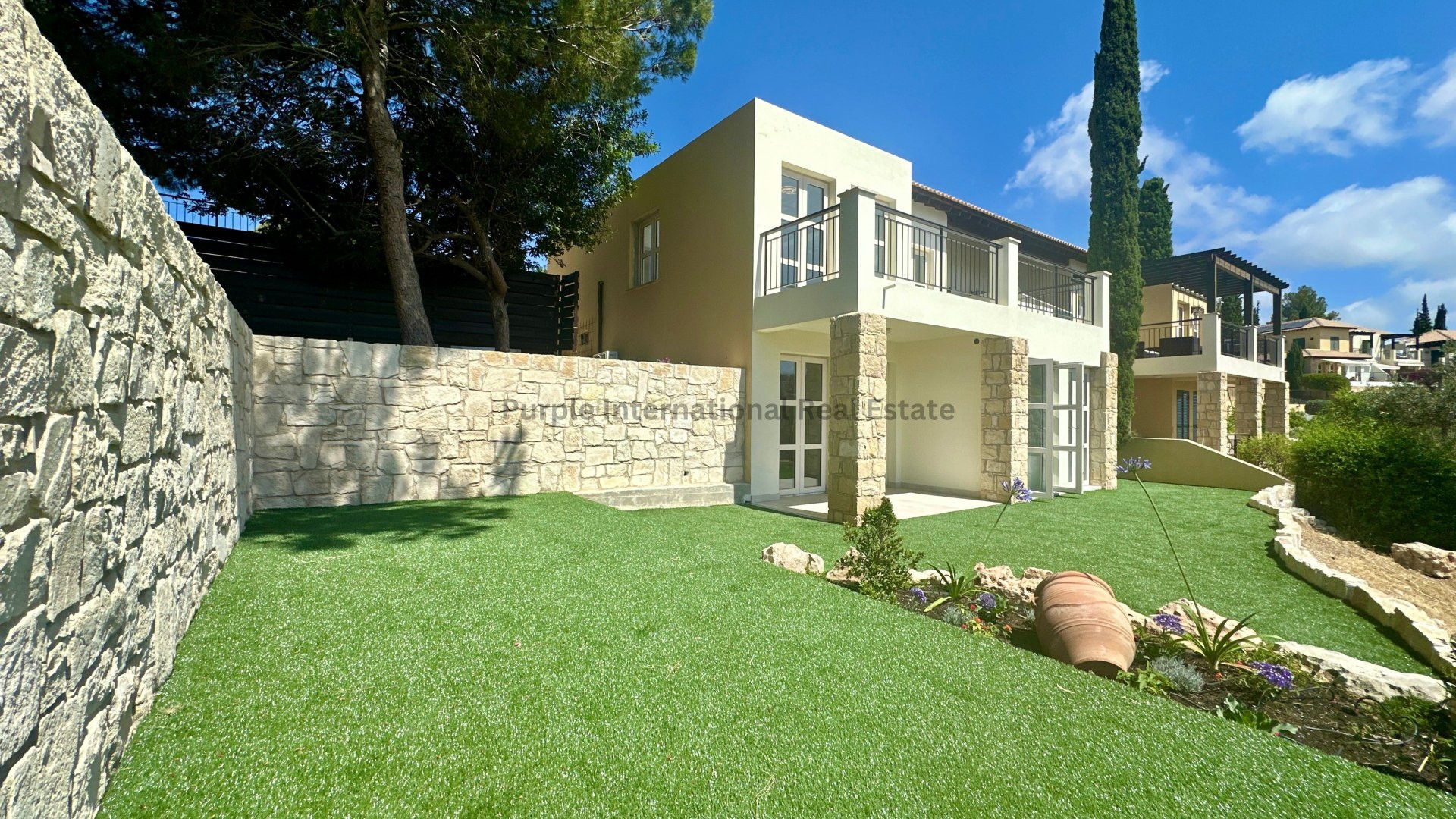 House in Kouklia - view 1