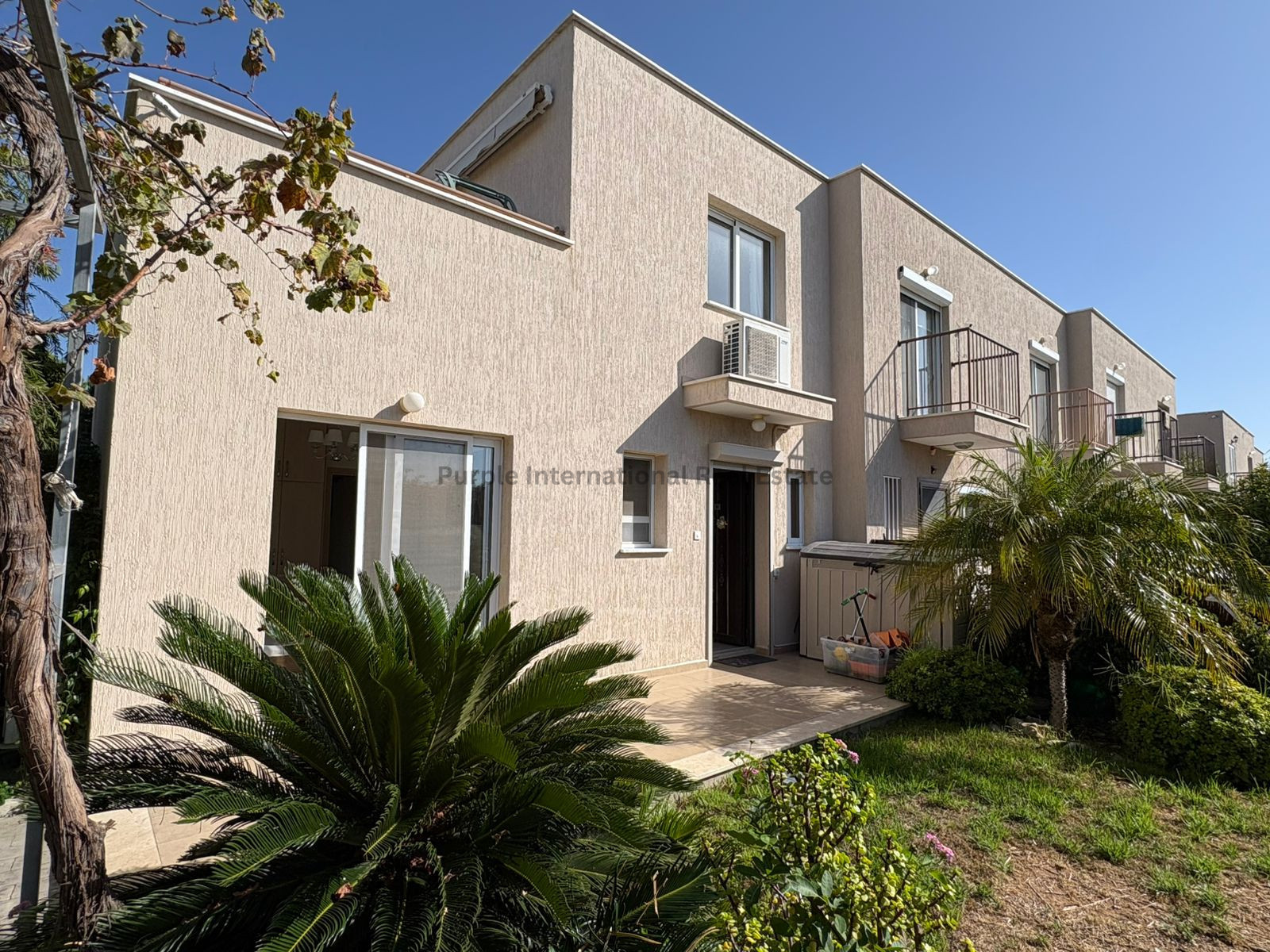 House in Mandria - view 1