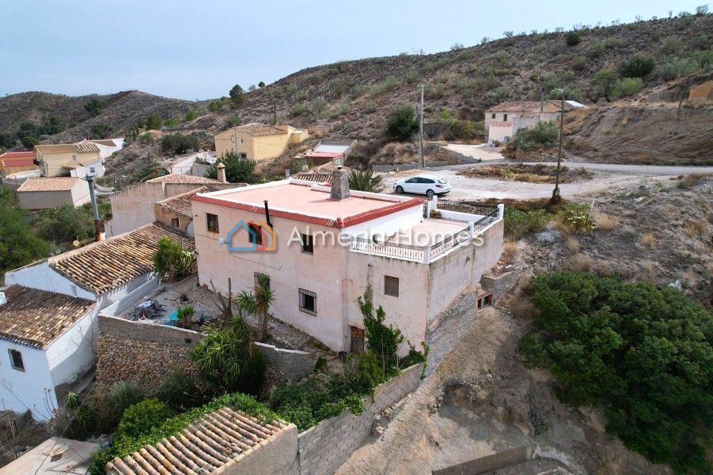 House in El Soriano - view 1