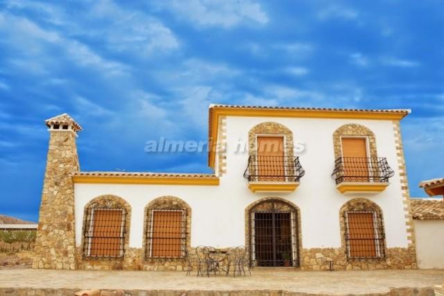 Villa in Almeria - view 1