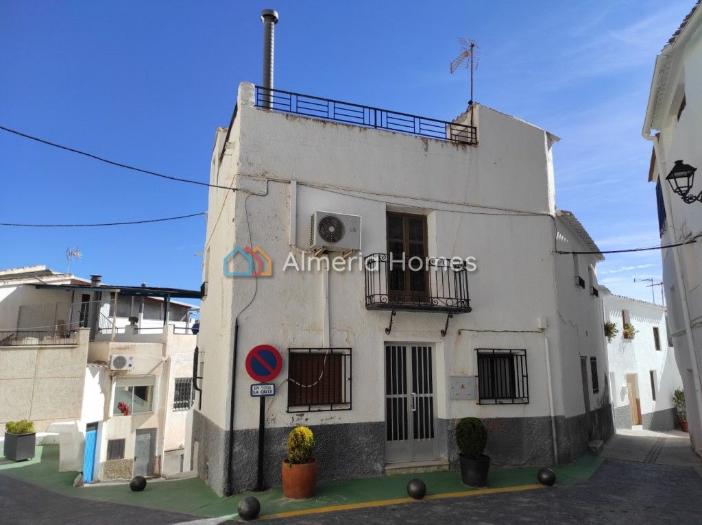 House in Sanlucar de Barrameda - view 1