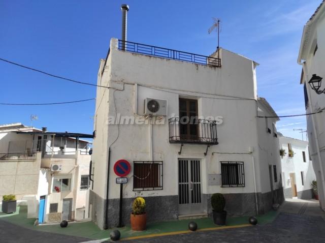 House in Sanlucar de Barrameda - view 1
