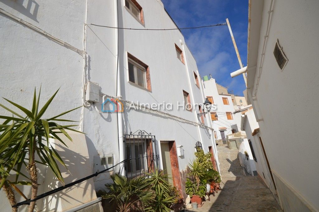 House in Villardiegua del Sierro - view 1