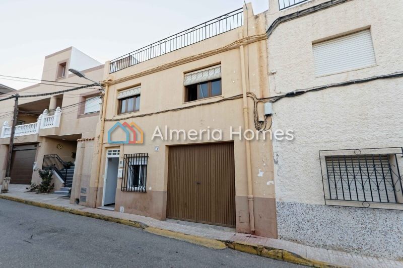 Apartment in Iturrate - view 1