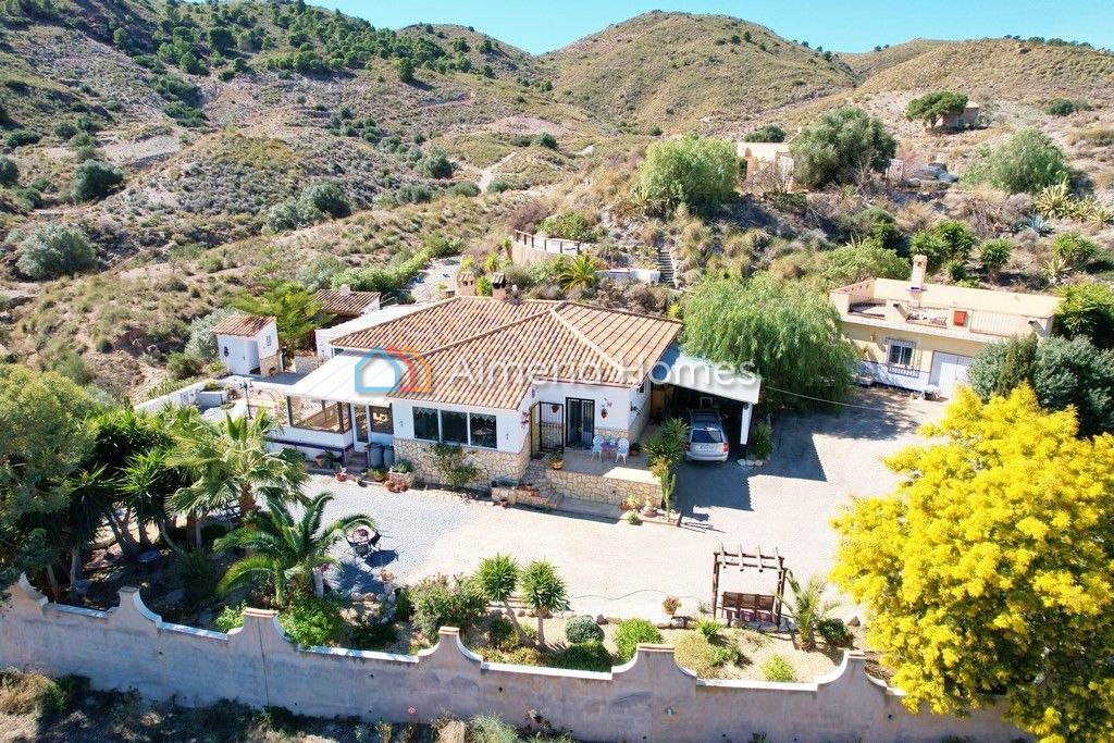 Villa in Almeria - view 1