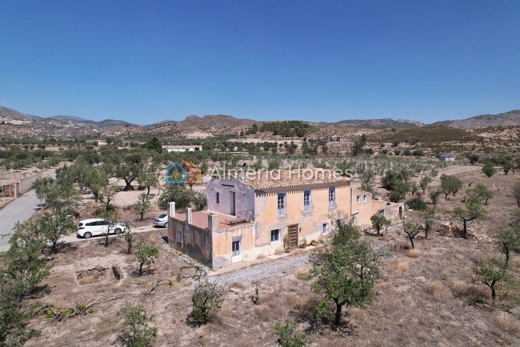 House in Lucar - view 1