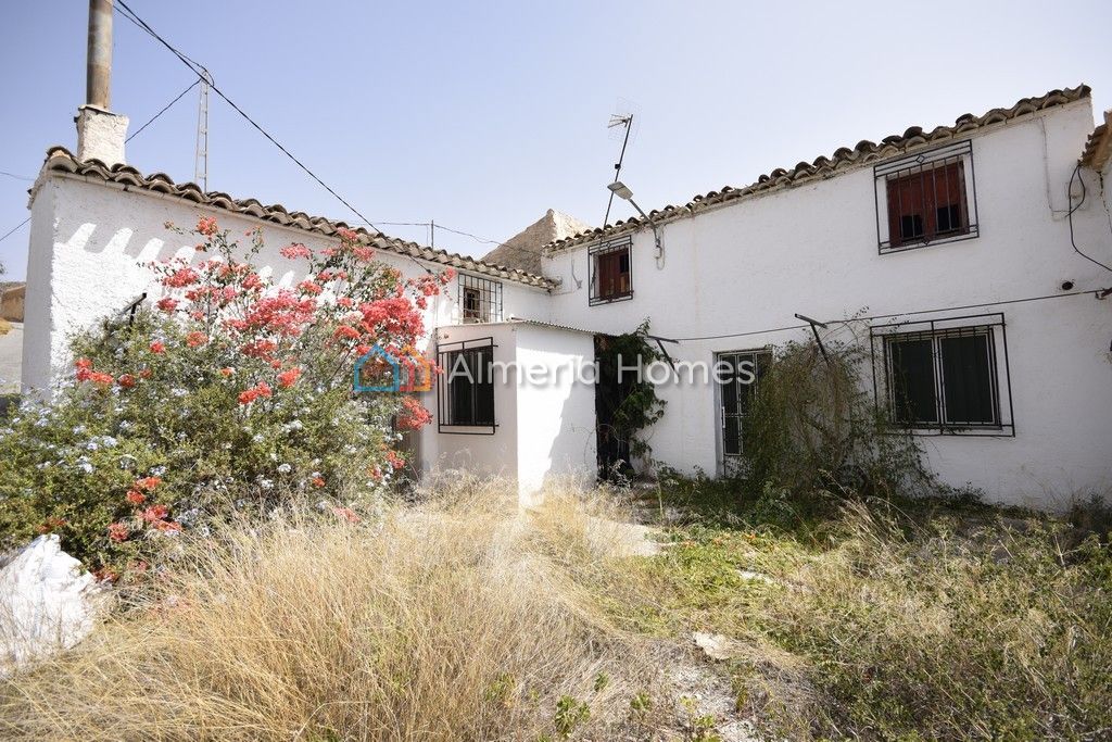 House in Oria - view 1
