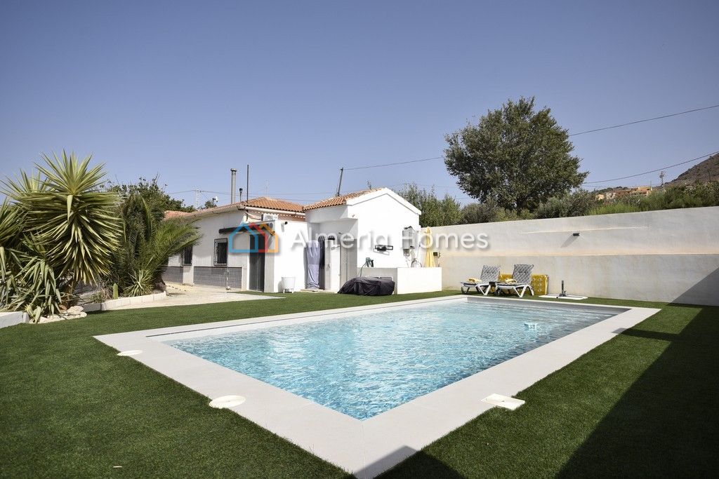 Villa in Almeria - view 1