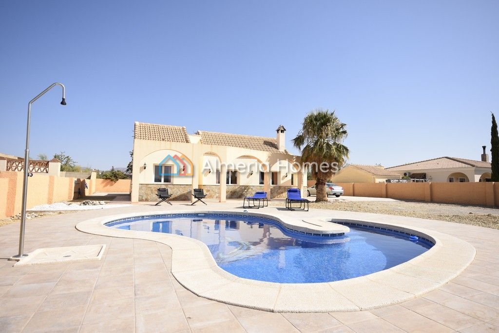 Villa in Almeria - view 1