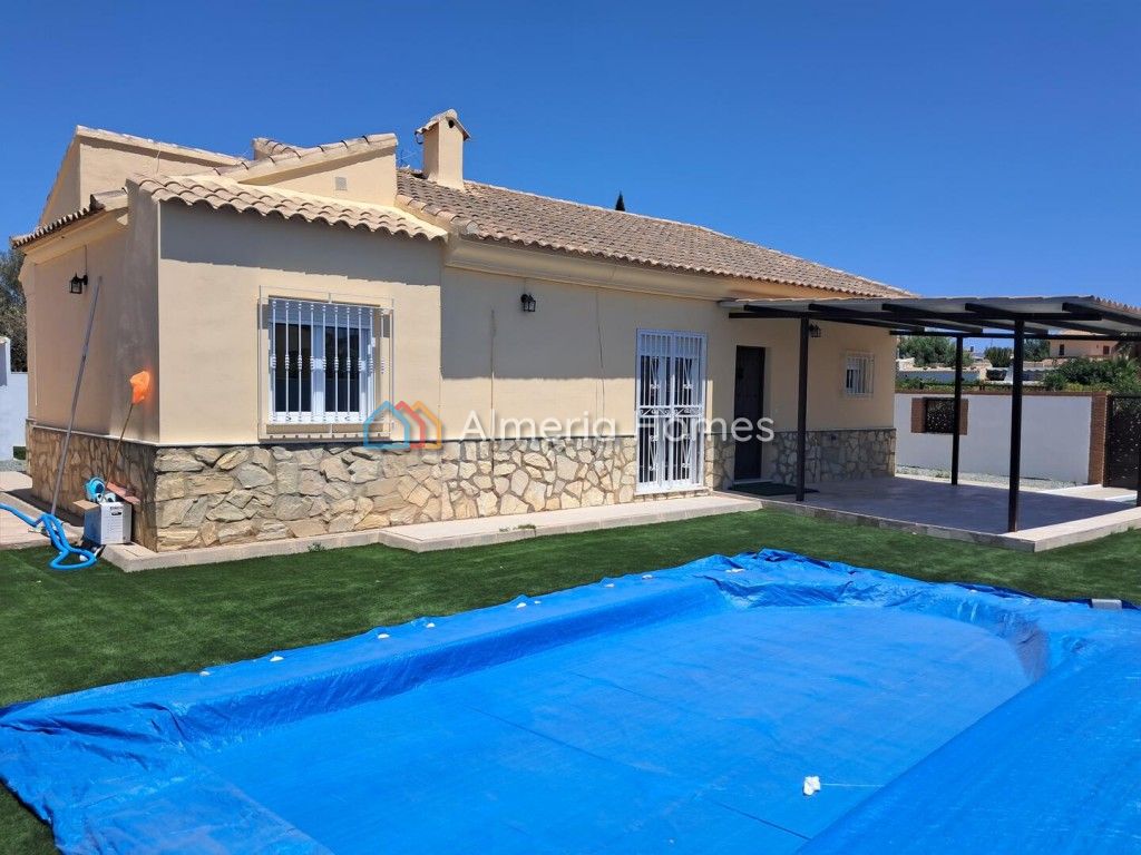 Villa in Almeria - view 1