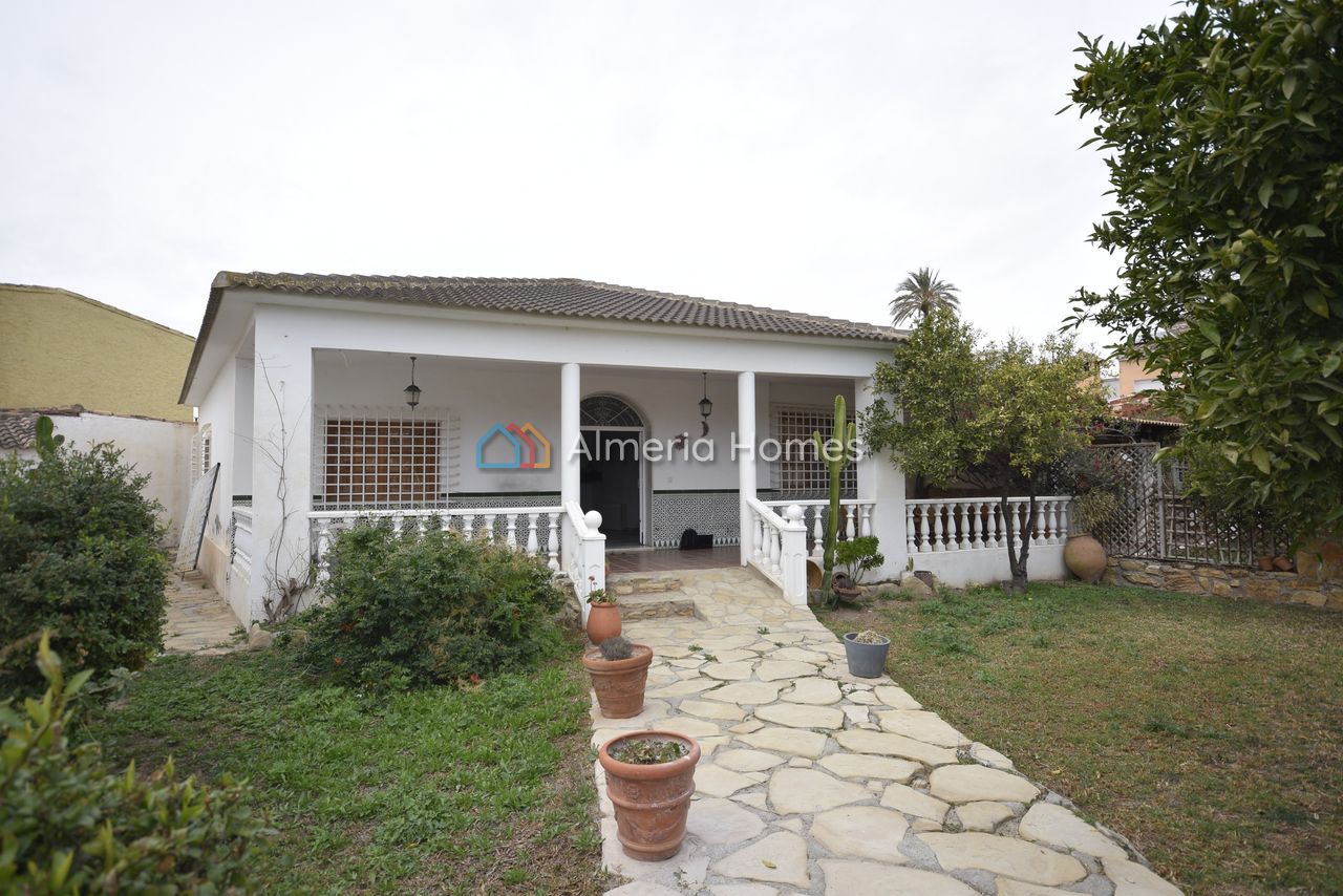Villa in Almeria - view 1