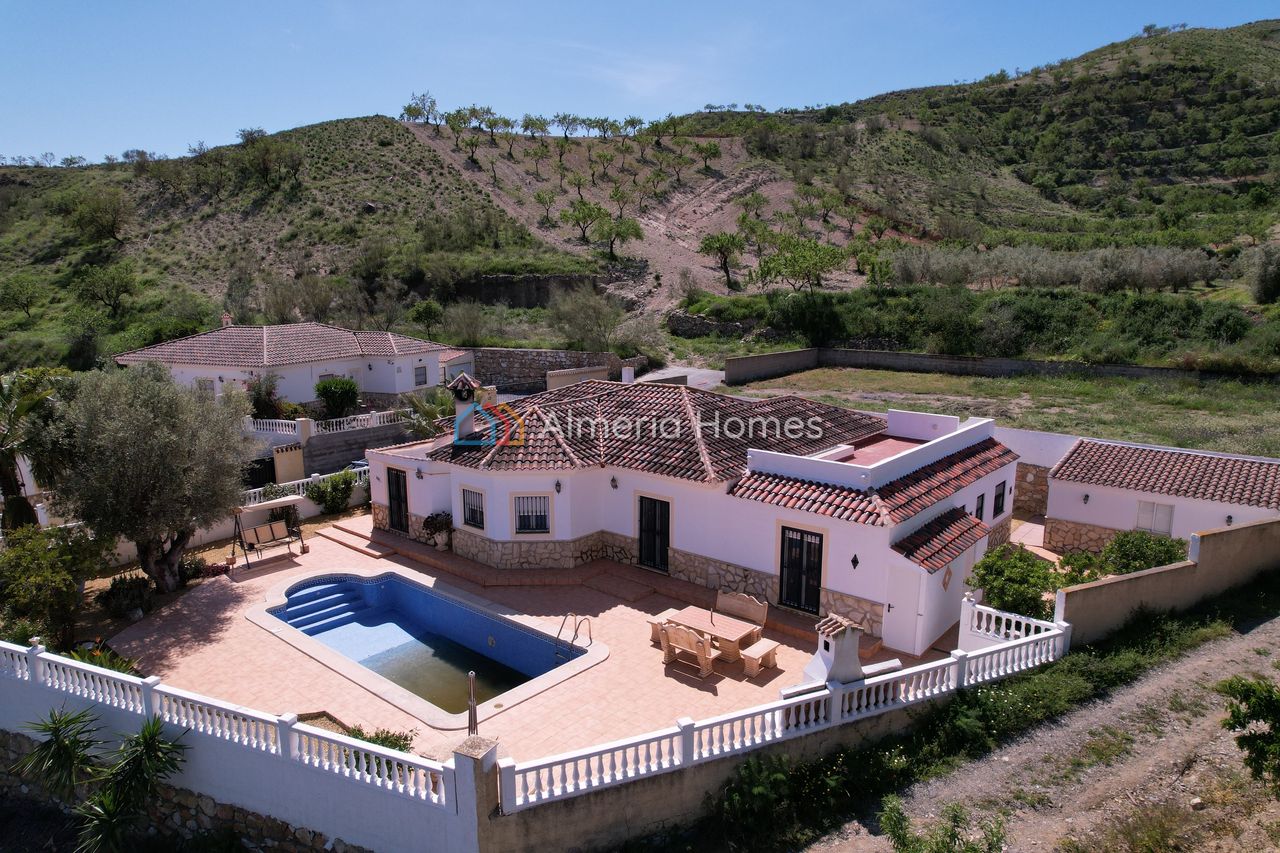 Villa in Almeria - view 1