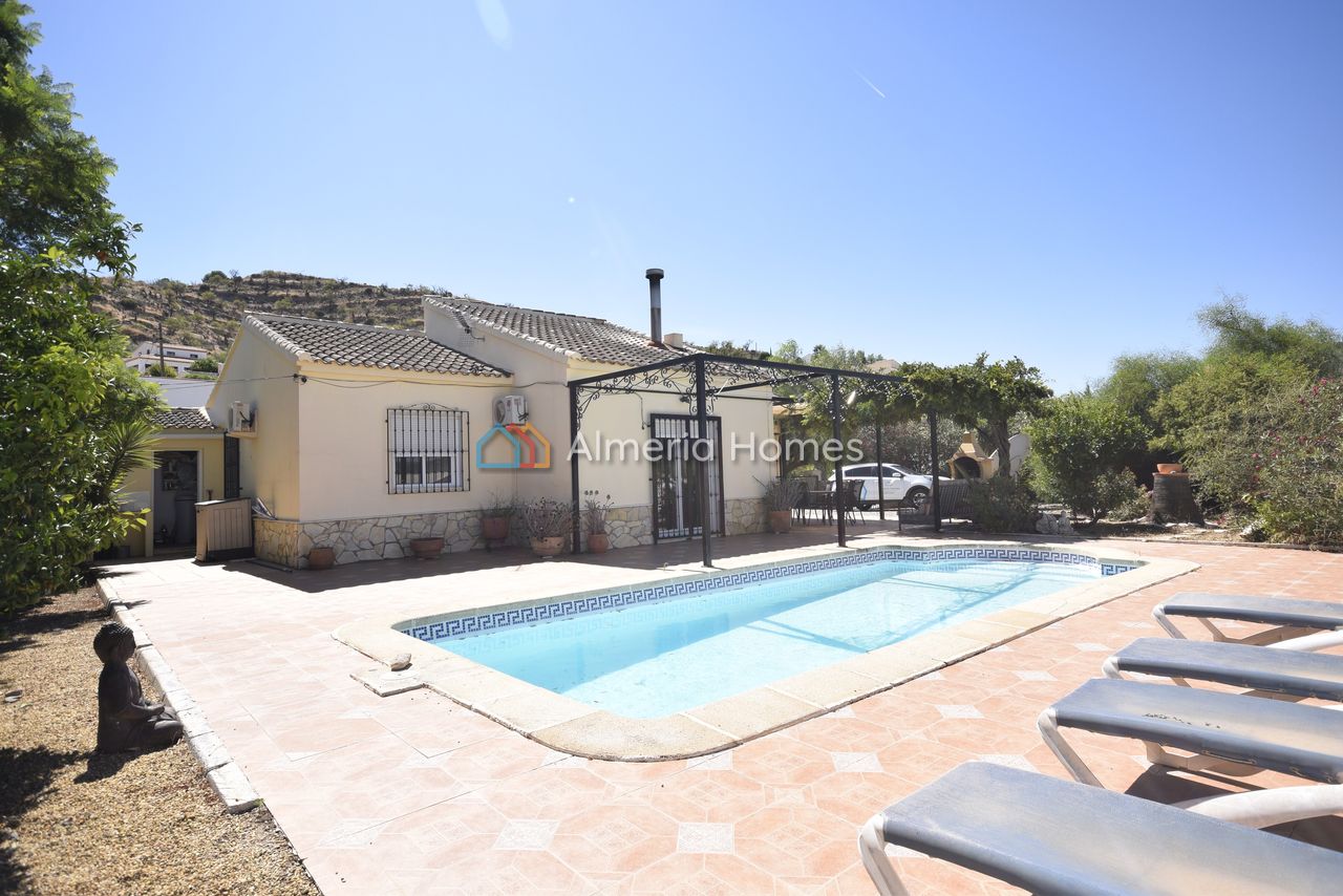 Villa in Albanchez - view 1