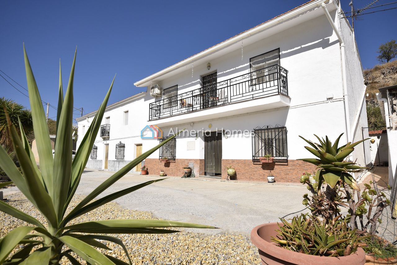 House in Arboleas - view 1