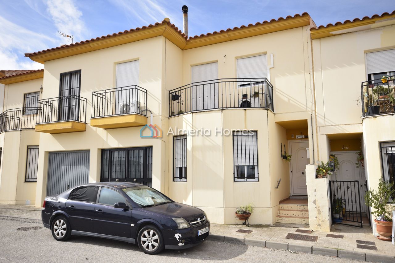 Apartment in Arboleas - view 1