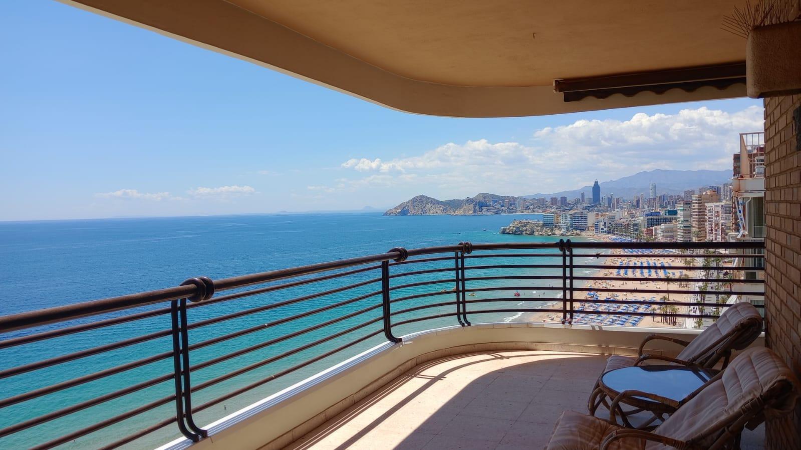 Apartment in Benidorm - view 1