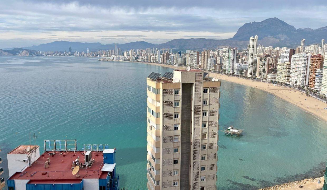 Apartment in Benidorm - view 1