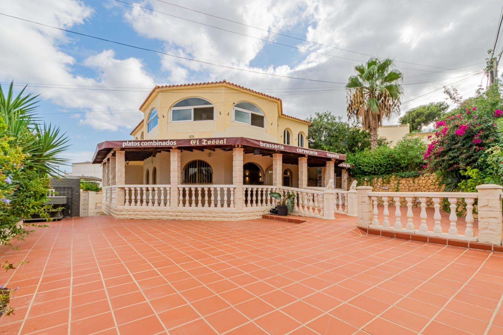 Villa in la Nucia - view 1