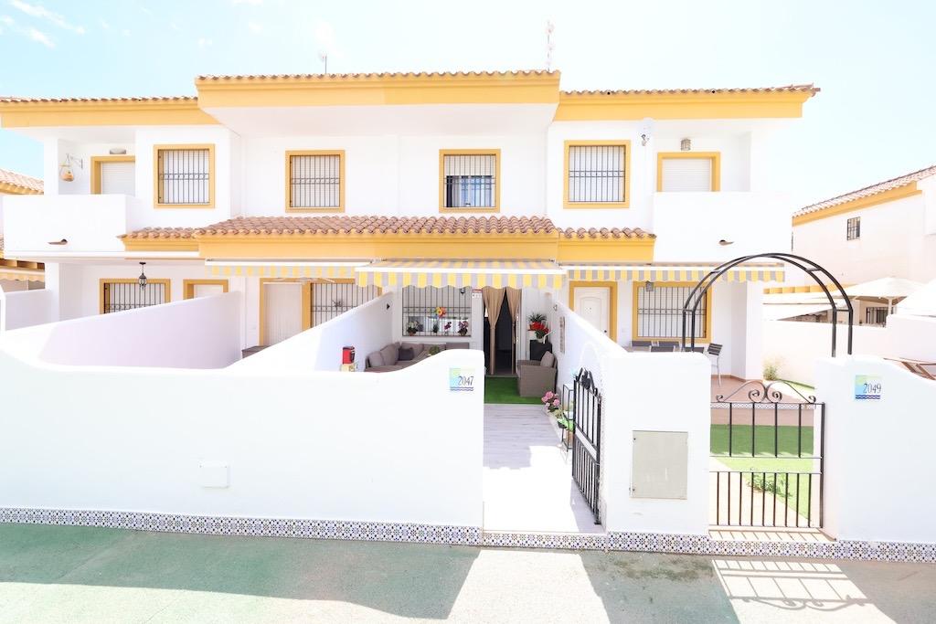 House in Pilar de la Horadada - view 1