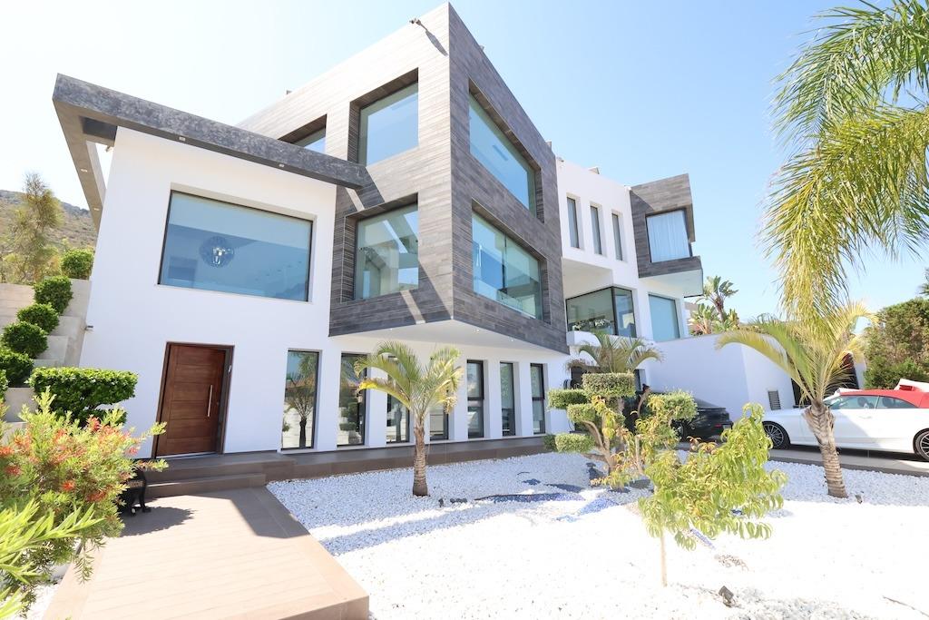 House in Javea - view 1