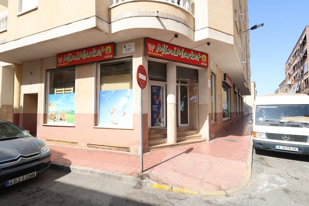 House in Alicante - view 1