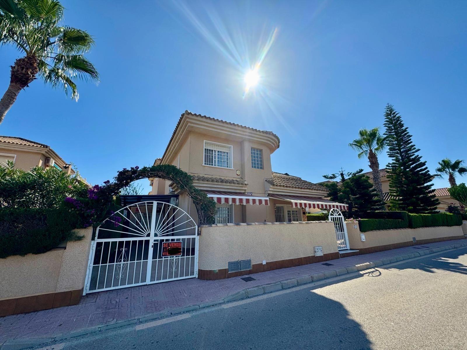 Villa in Urbanizacion los Balcones - view 1
