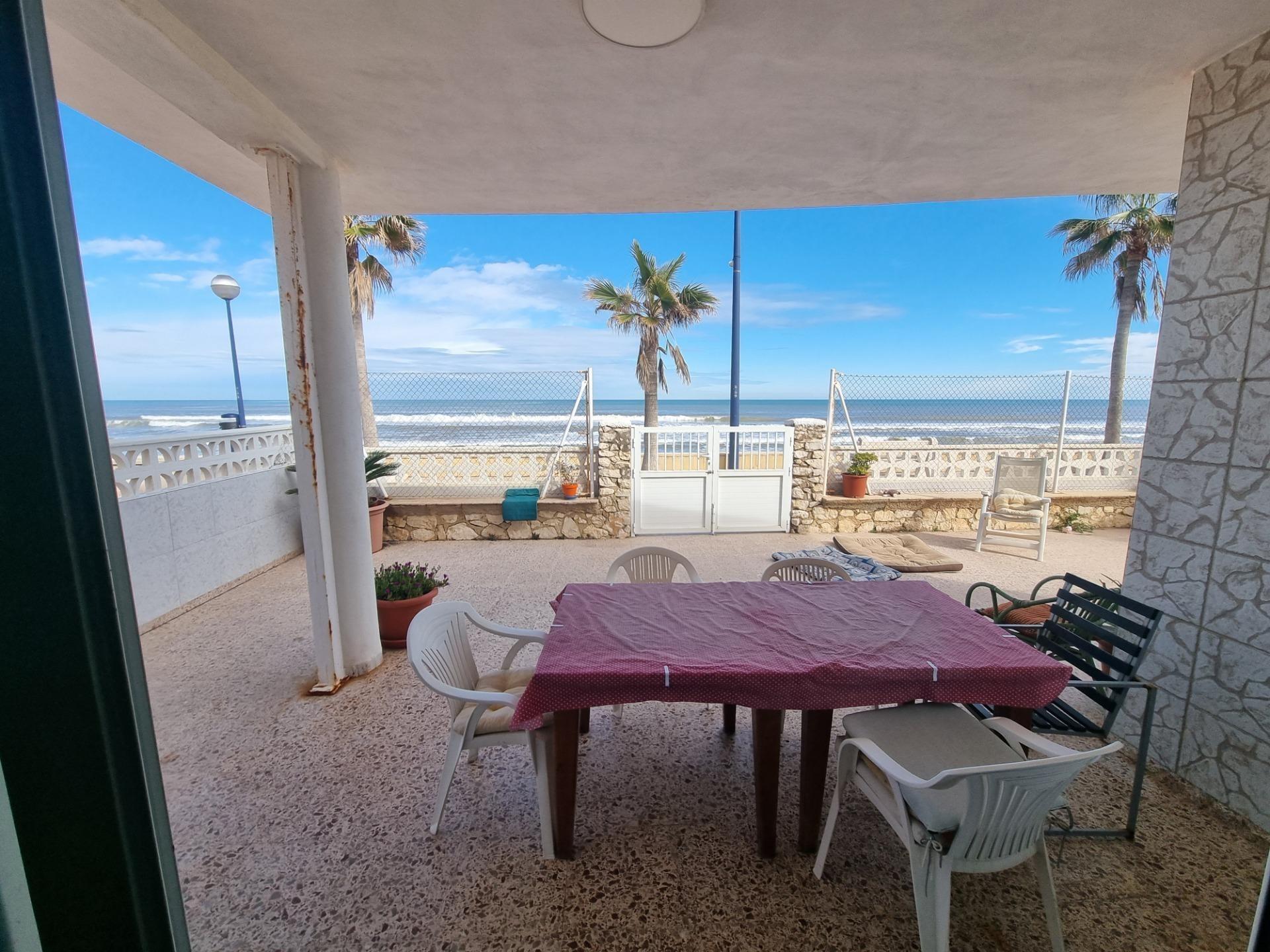 Villa in Miramar - view 1