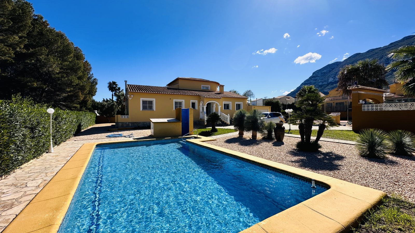 Villa in Denia - view 1