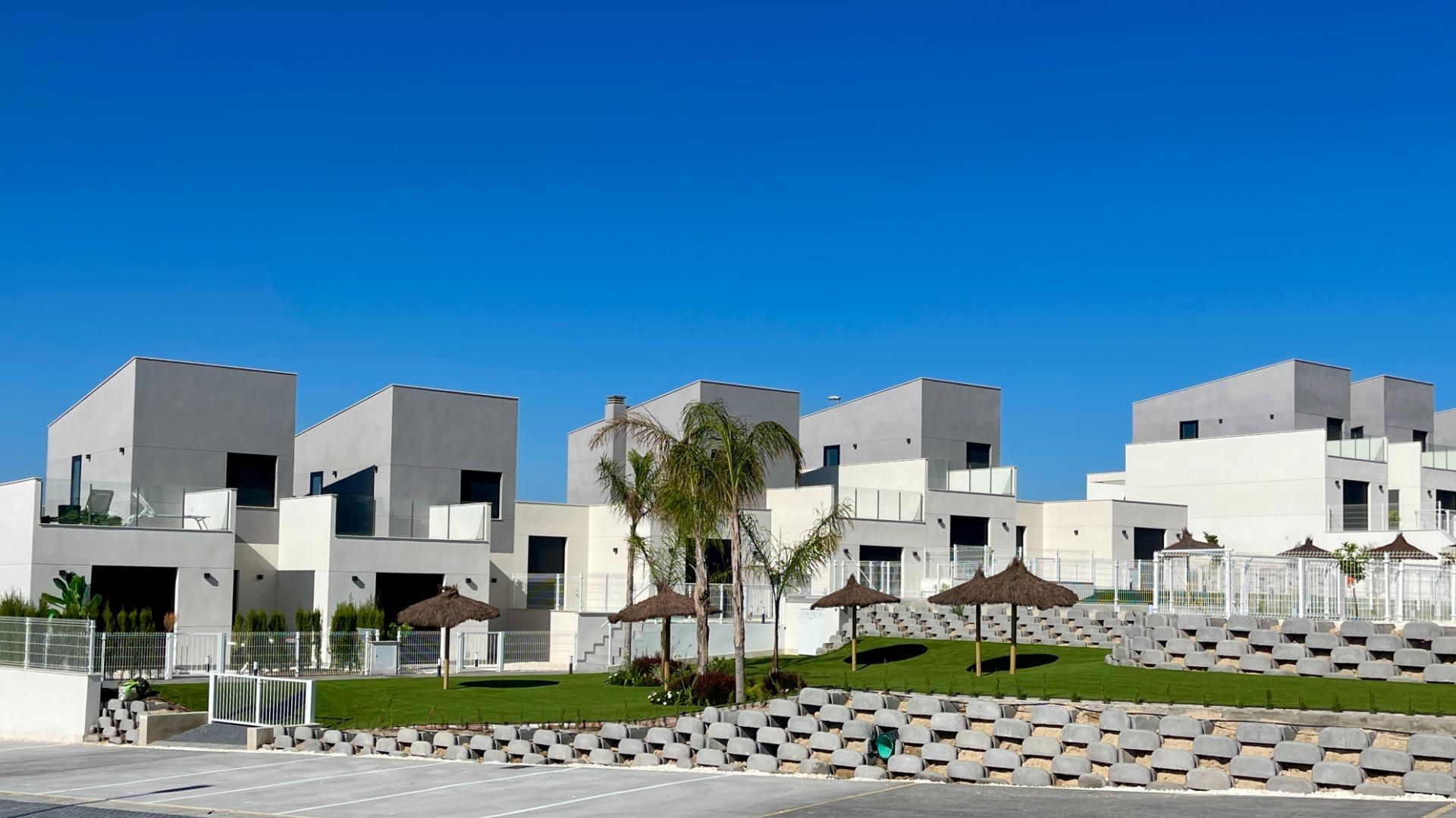Villa in Murcia - view 1