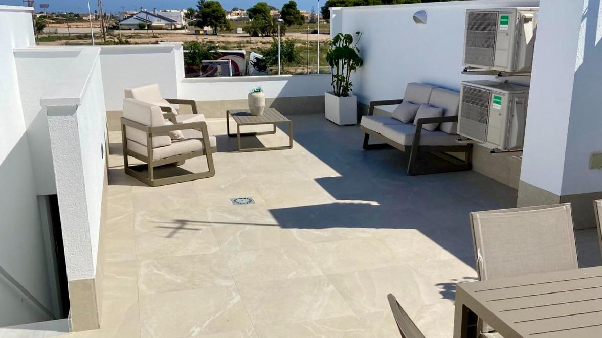Villa in Santa Cruz - view 1