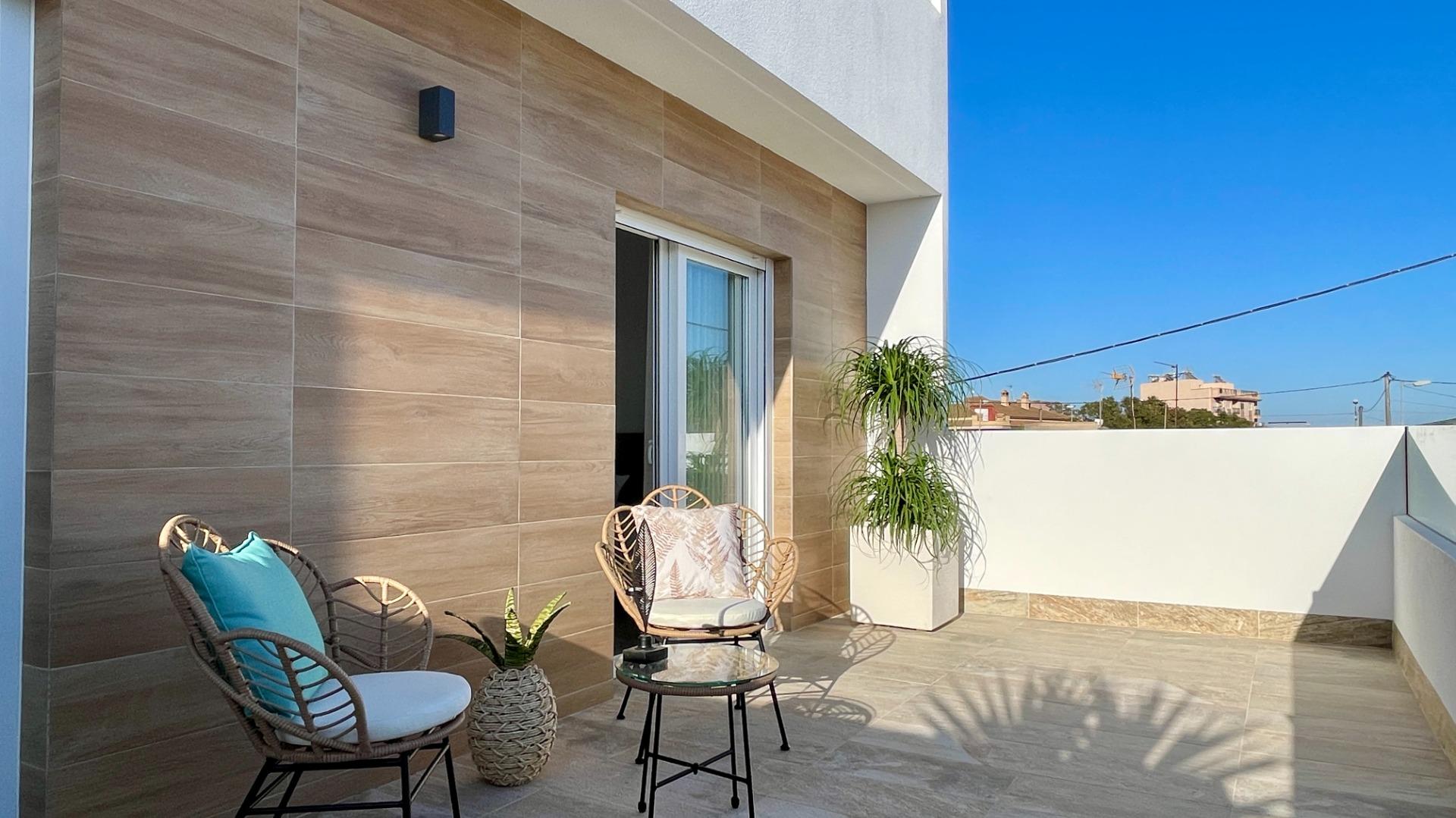 Villa in Santa Cruz - view 1