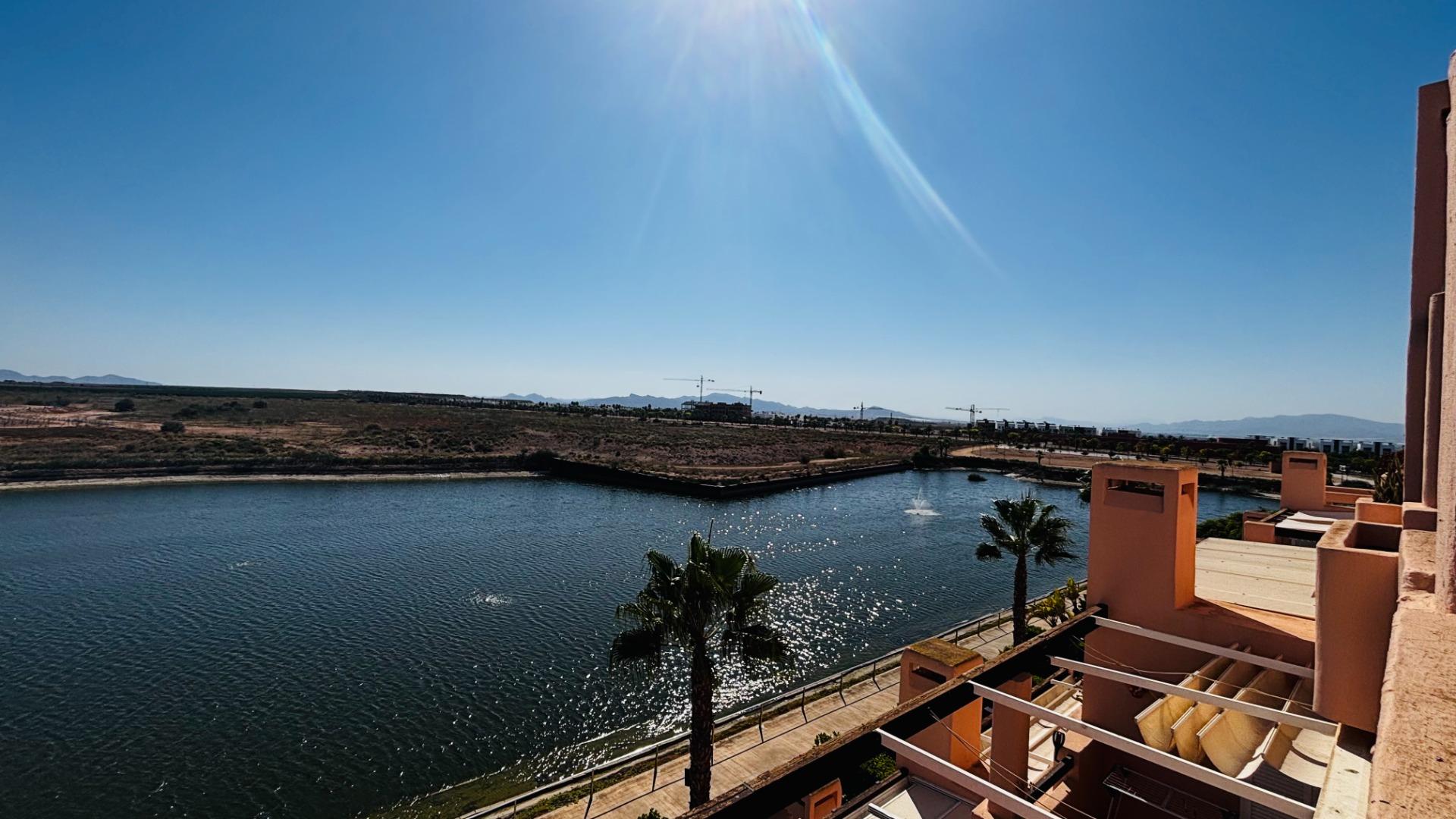 Apartment in Pareton - view 1