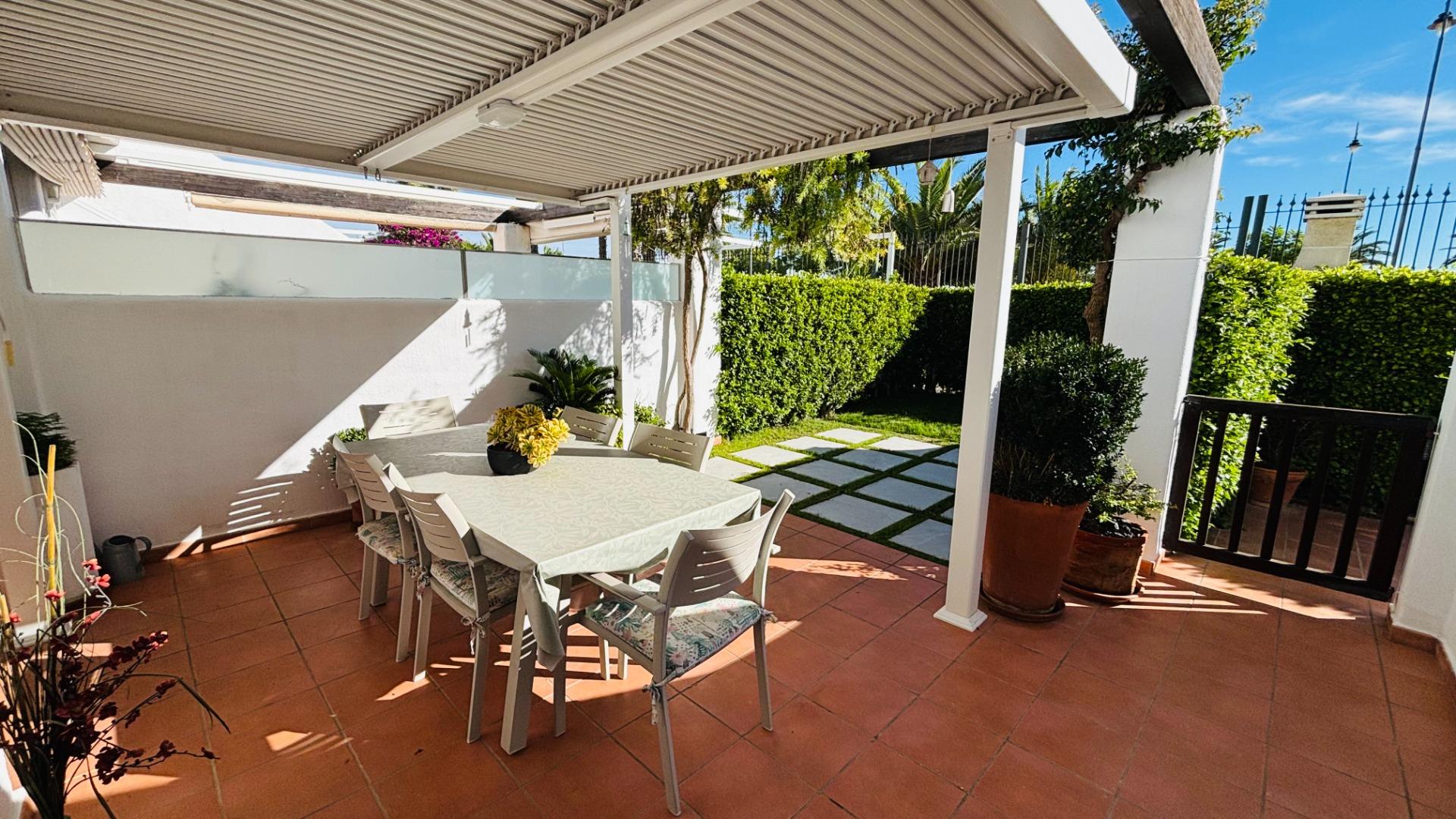 Apartment in Canovas - view 1