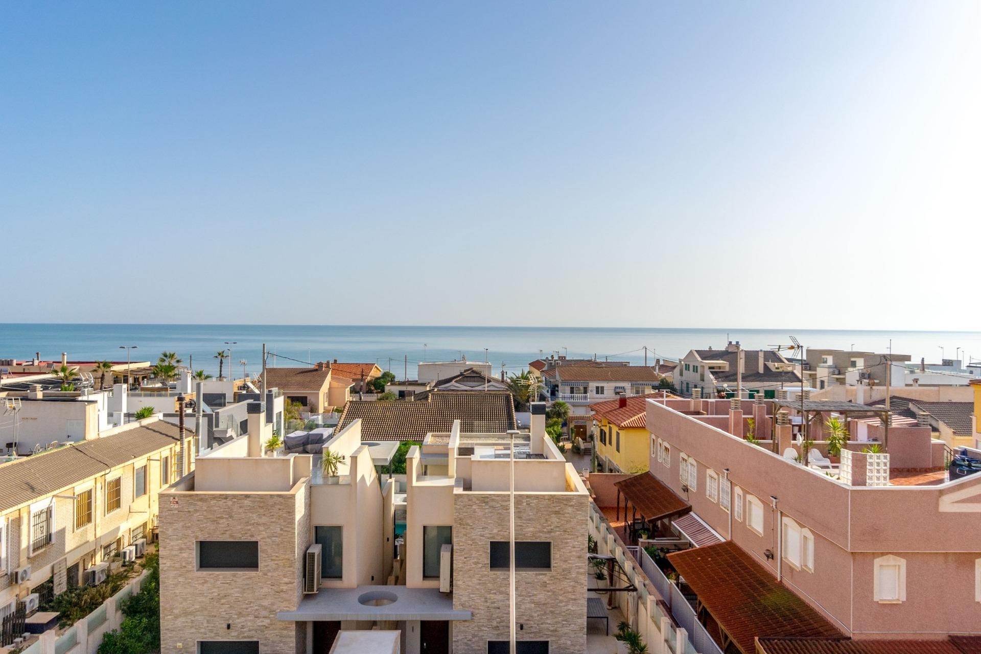 Apartment in Torrelamata - view 1