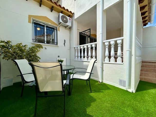 House in Urbanizacion los Balcones - view 1