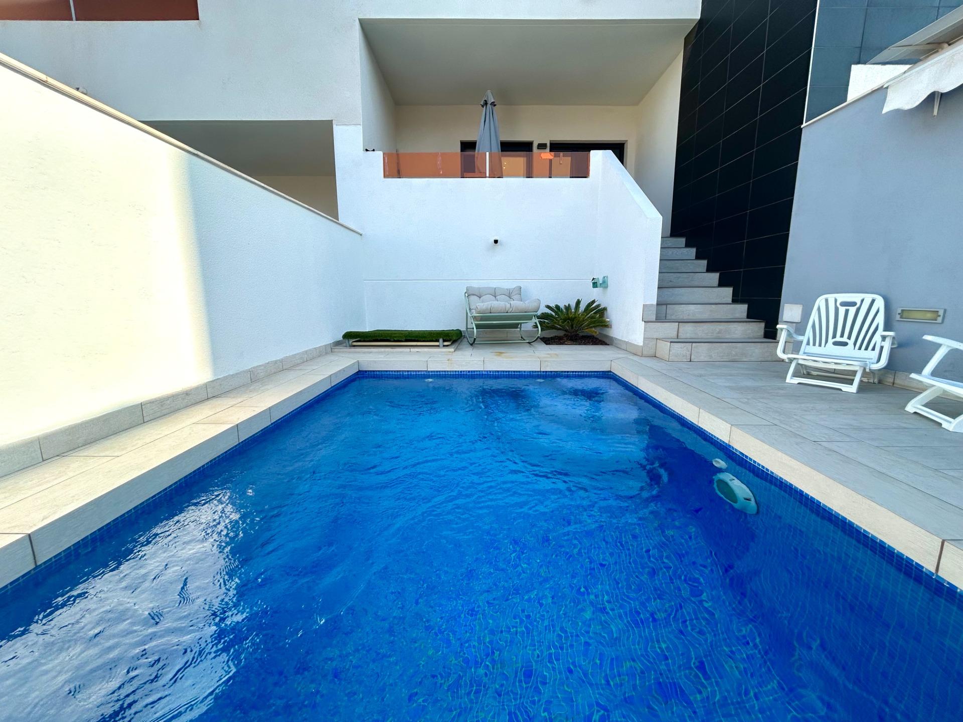 Apartment in Urbanizacion los Balcones - view 1