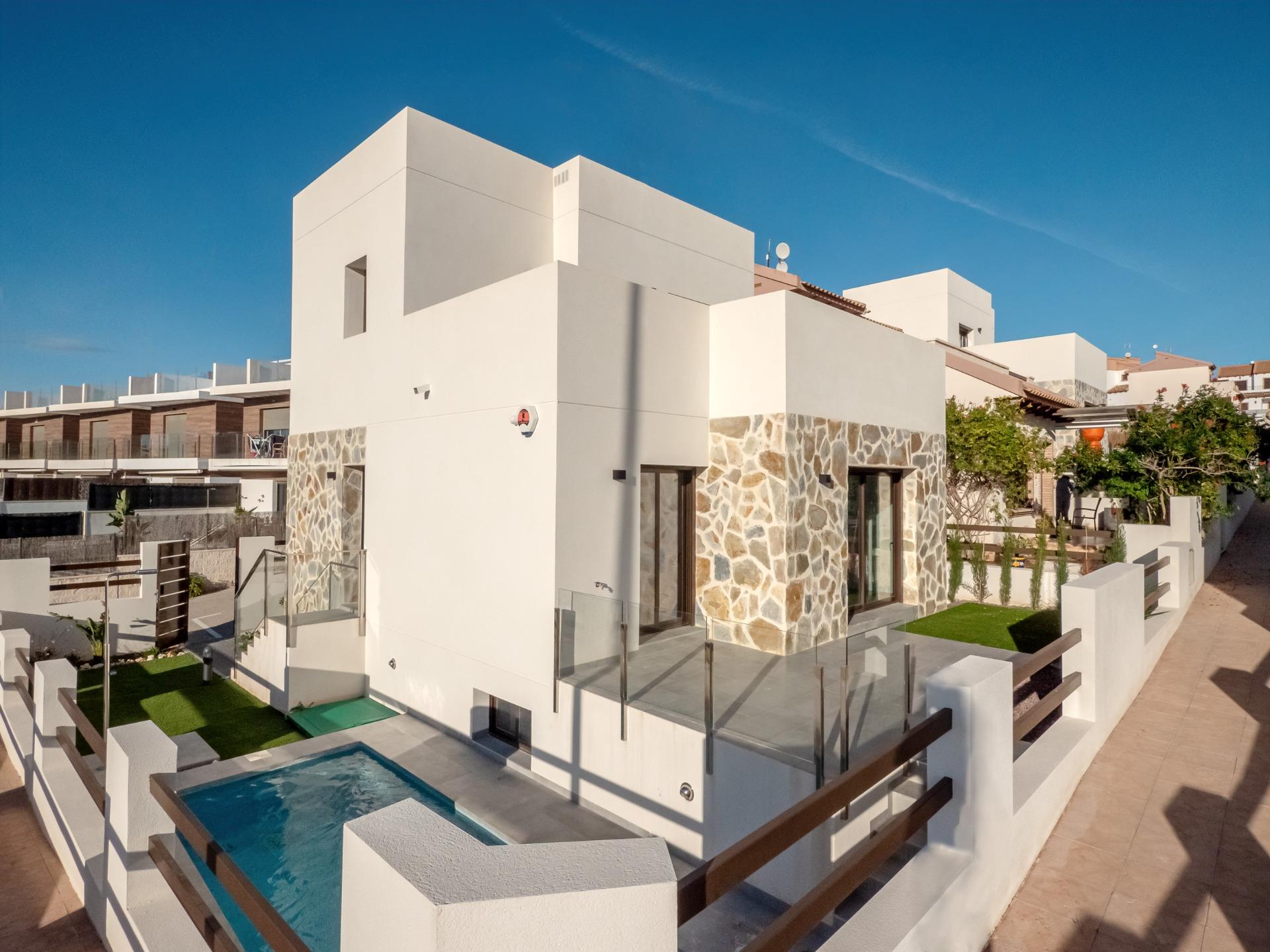 House in Urbanizacion los Balcones - view 1