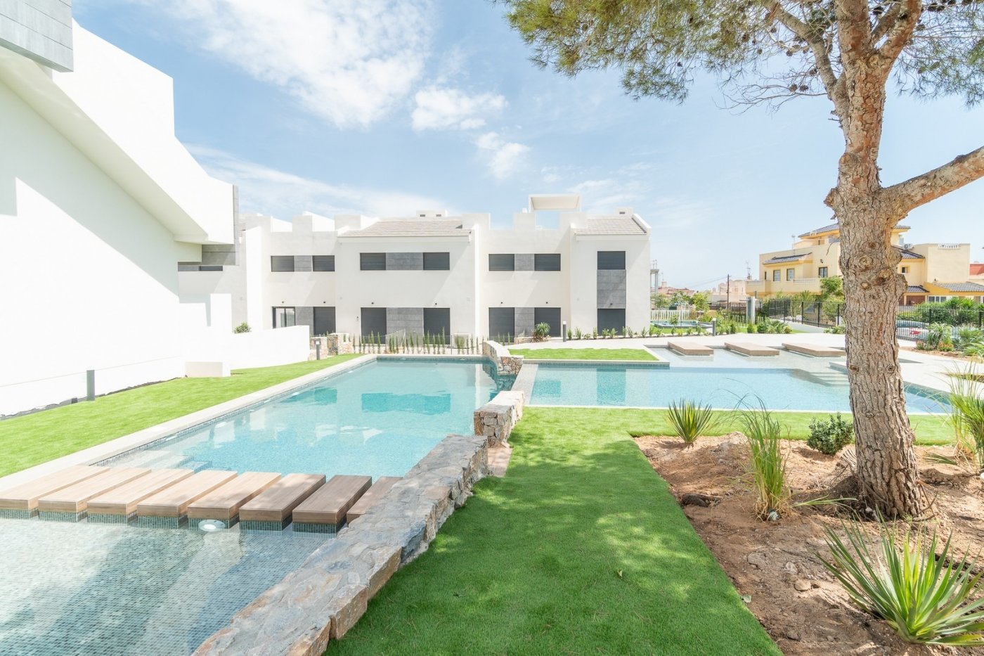 House in Alicante - view 1