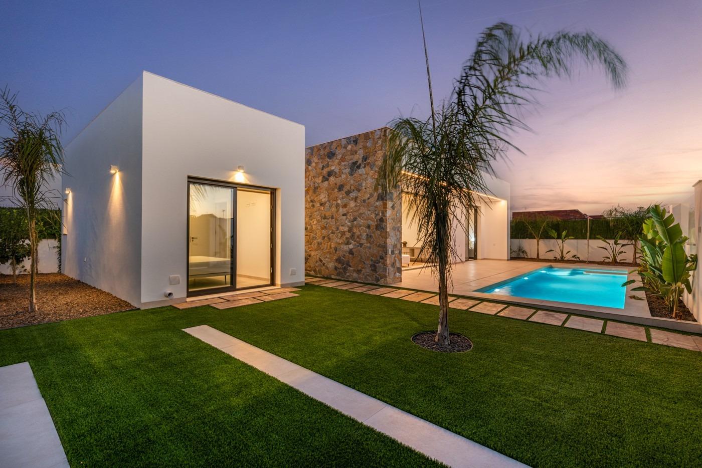 Villa in Santa Cruz - view 1
